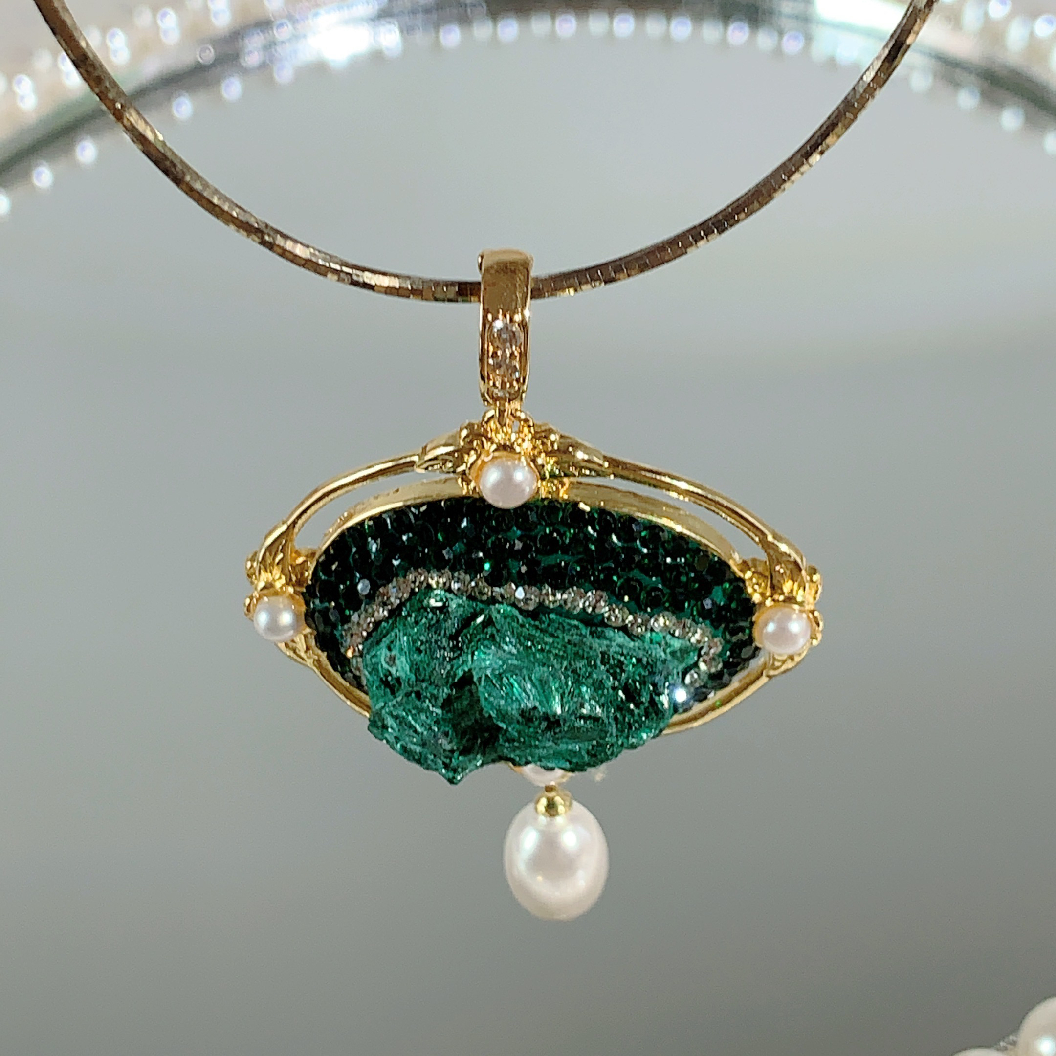 铜合金合成锆石吊坠 TTSD 绿色不规则小香风时尚复古吊坠8442