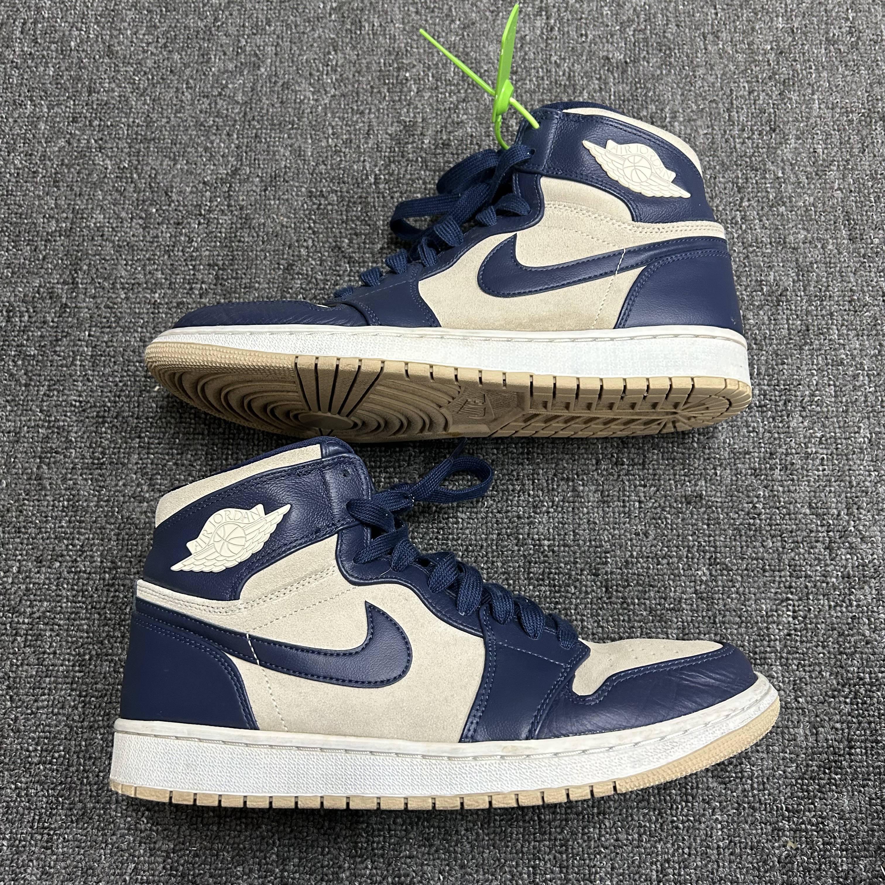 AJ1 午夜蓝/42码/98新/毒2799/无原盒/AQ9131-401板鞋
