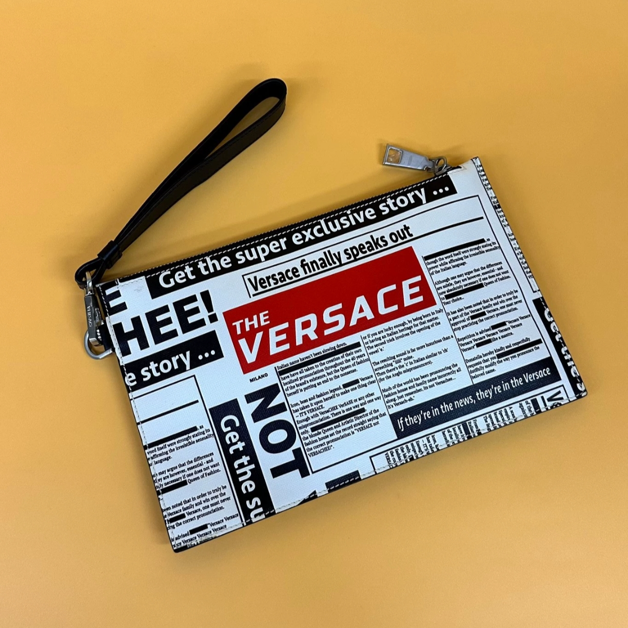 全新未使用 VERSACE/范思哲 范思哲画报手拿包小号/P28/蒙蒙