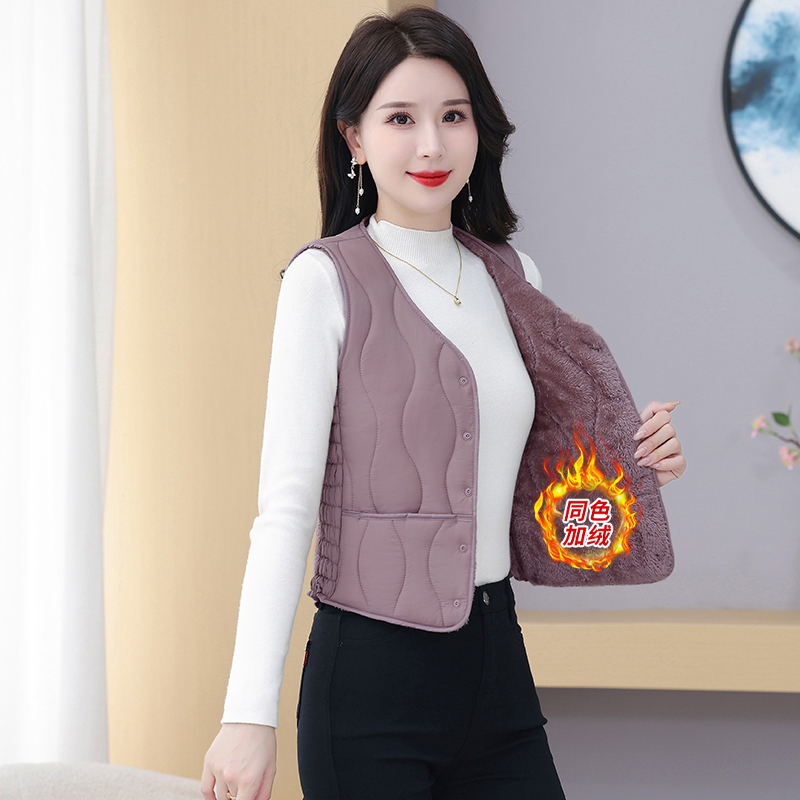 外穿女款秋冬马甲新款防寒保暖纯色加绒加厚中老年贴身内穿背心