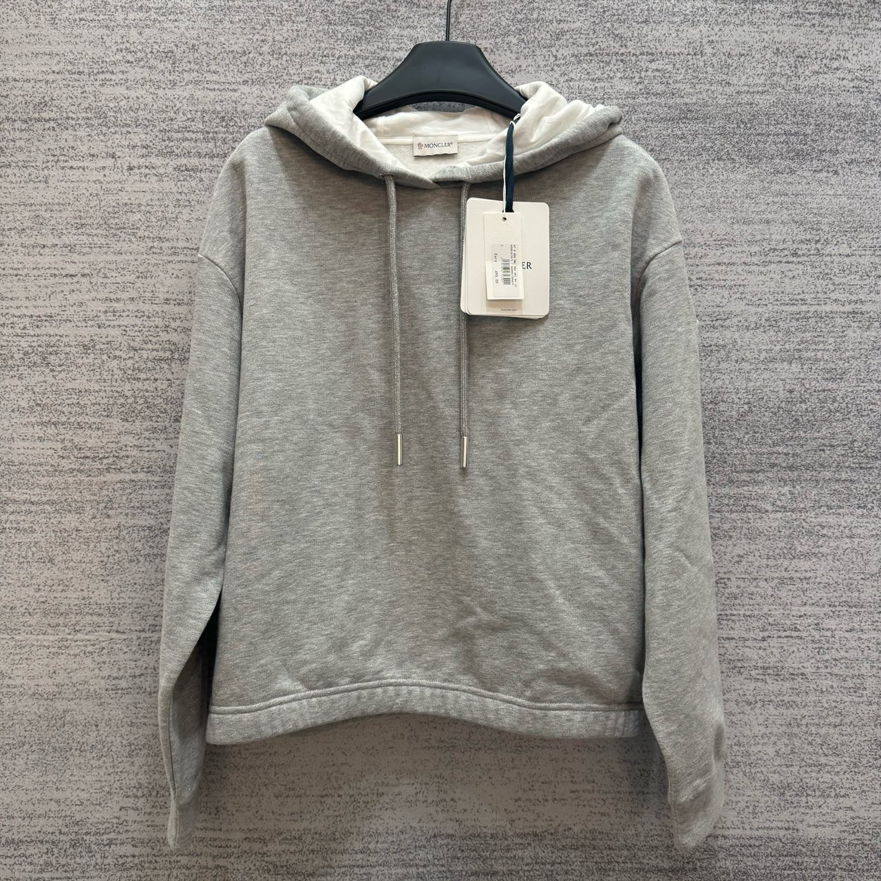 盟可睐/moncler 灰色带帽卫衣 尺码S/未使用品带吊牌