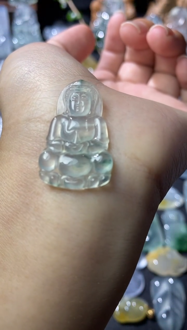 【闪购商品】定制翡翠未镶嵌观音29.7*18.3*2.6