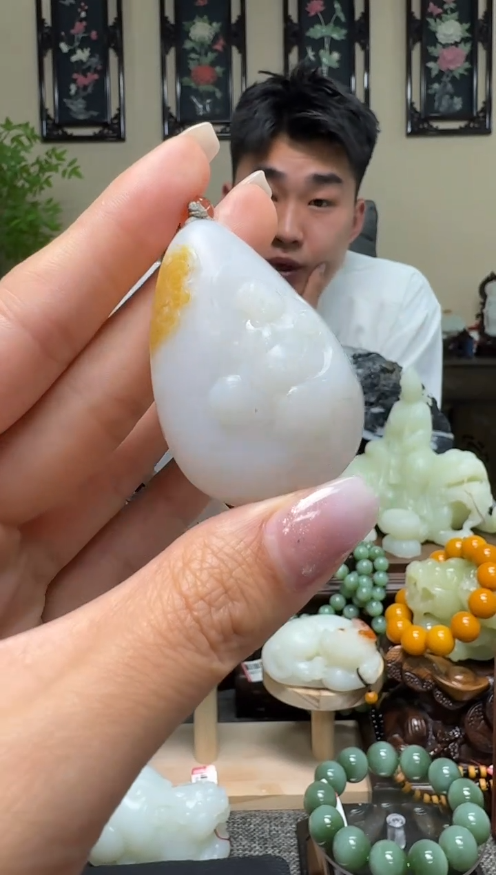 【闪购商品】和田玉吊坠未镶嵌111xjl