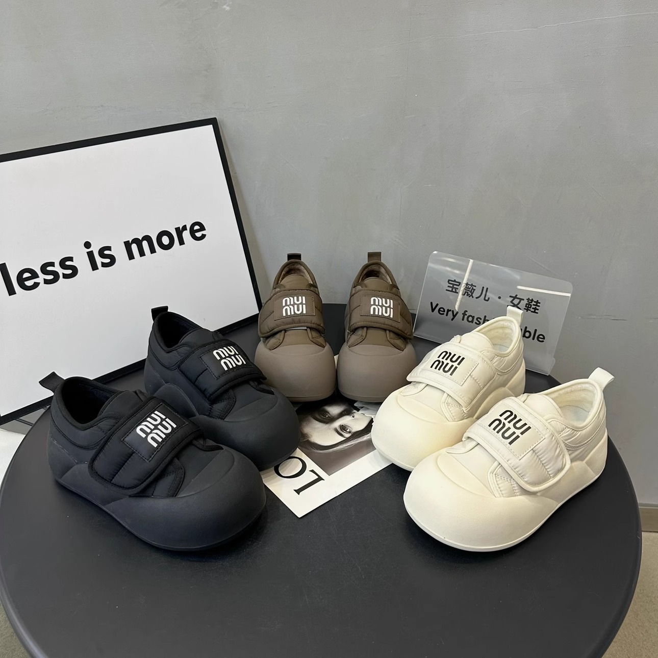 韩版娃娃头小白鞋2023秋冬新款厚底增高魔术贴加绒丑萌面包棉鞋女