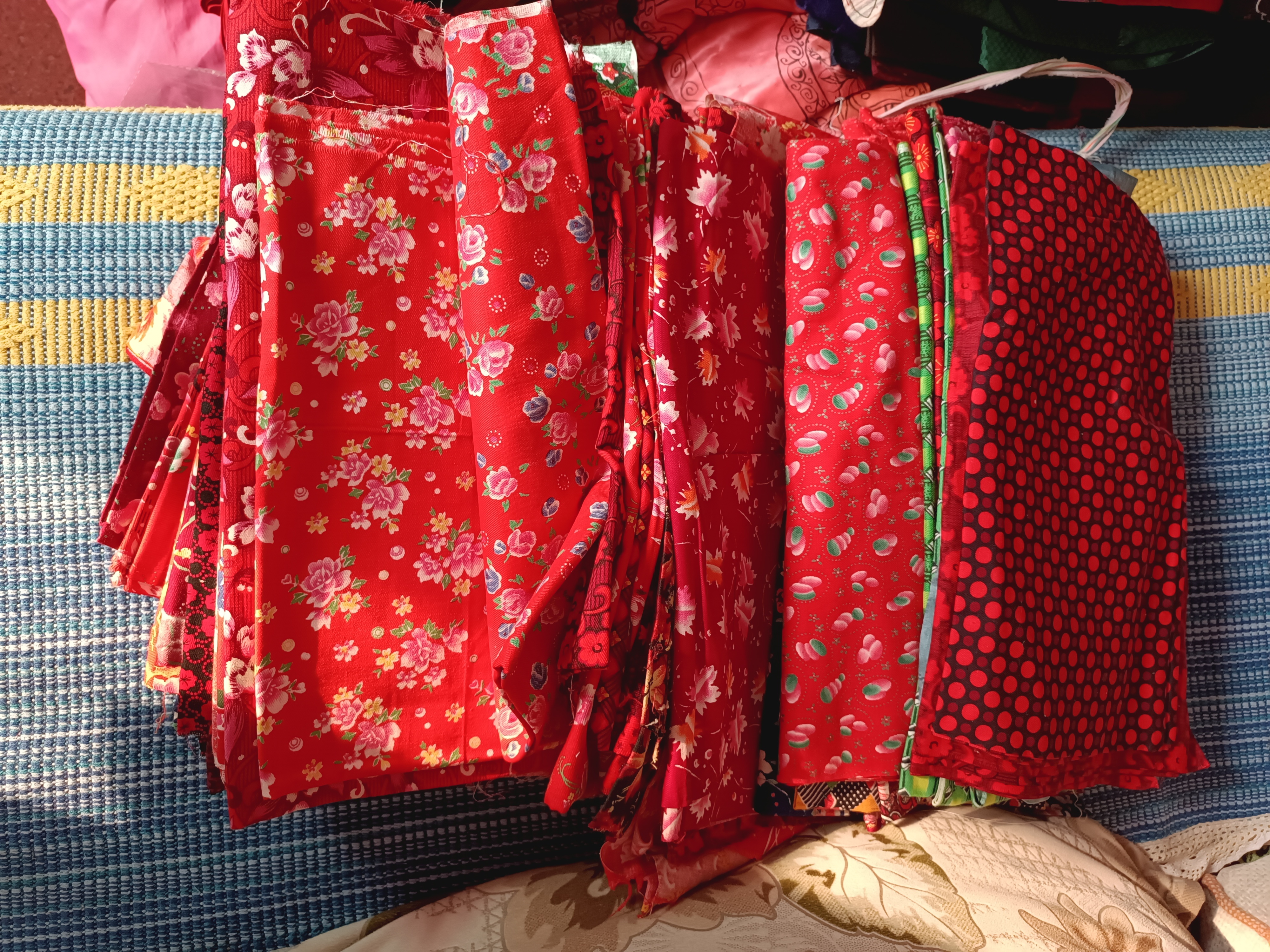 刘姐花布，被子，老面棉衣，卖多少，拍多少