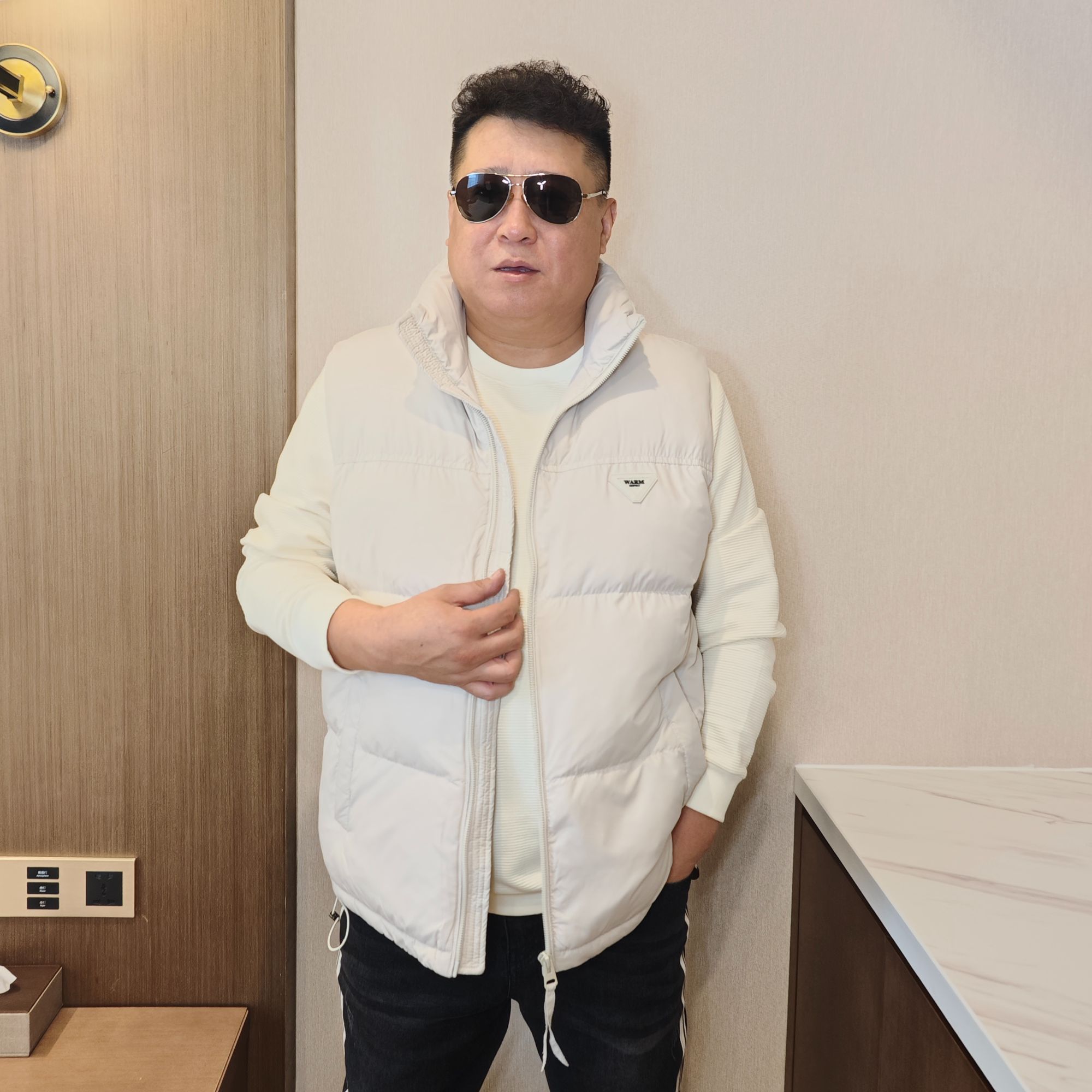 大码男士时尚潮流百搭保暖加大秋冬季立领休闲羽绒马甲新款宽松KP