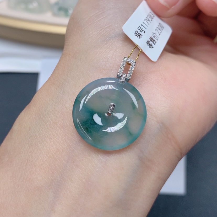 【闪购商品】翡翠颈饰18K金镶嵌1179383