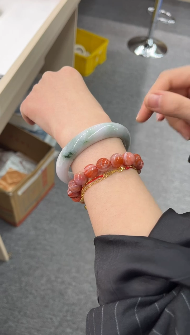 【闪购商品】翡翠手镯未镶嵌1