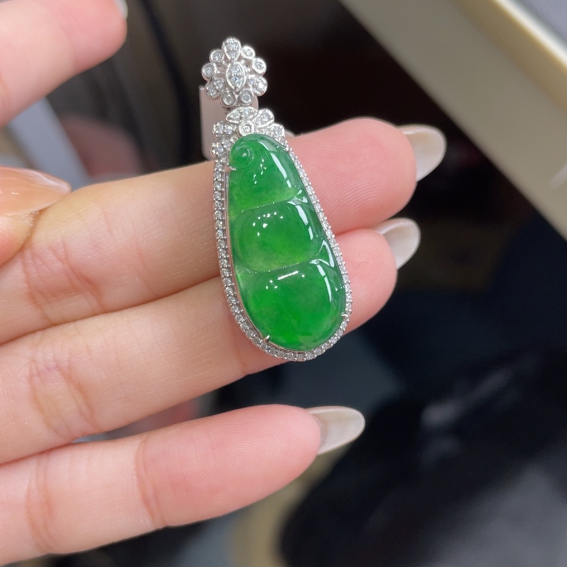 【闪购商品】翡翠颈饰18K金镶嵌