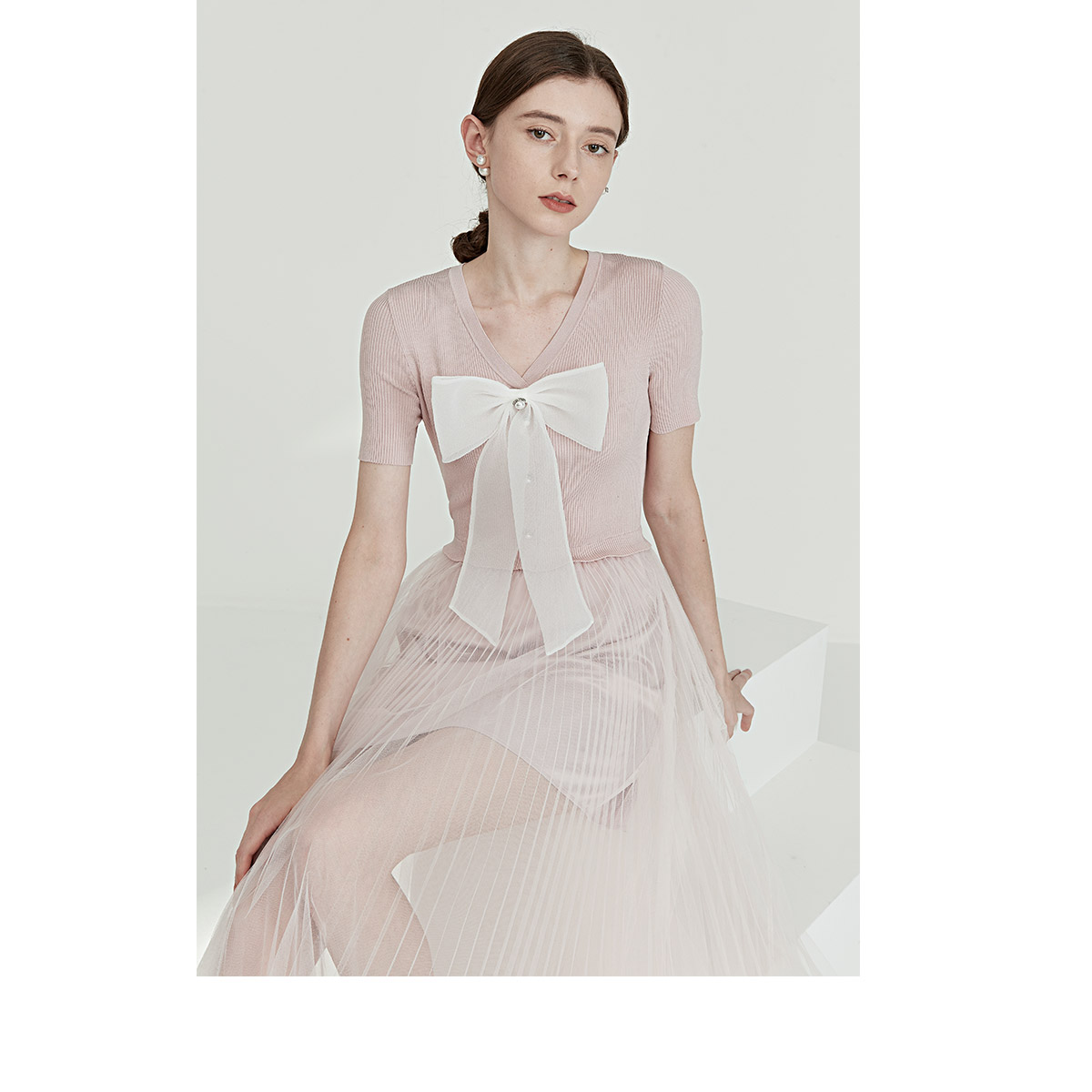 [欧莉专属]Caroline夏款V领蝴蝶结气质法式针织连衣裙ECRCBB01