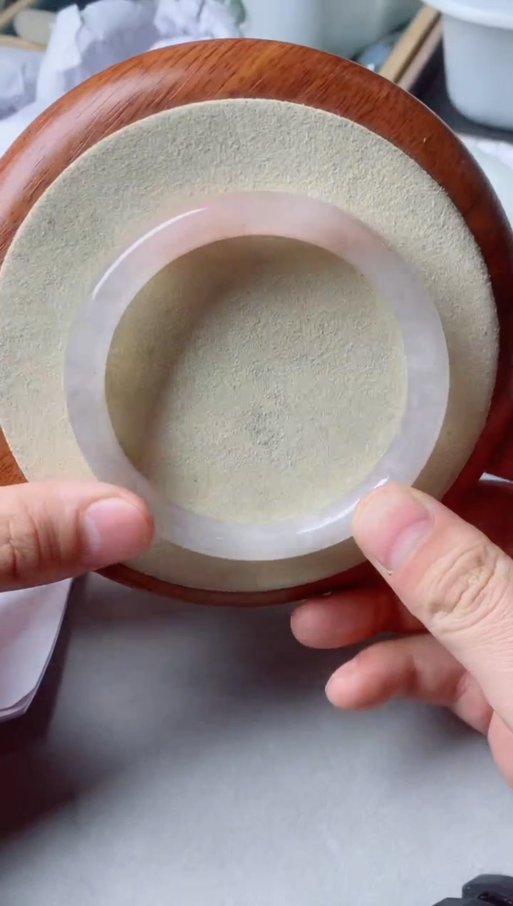 【闪购商品】石英质玉手镯未镶嵌6364