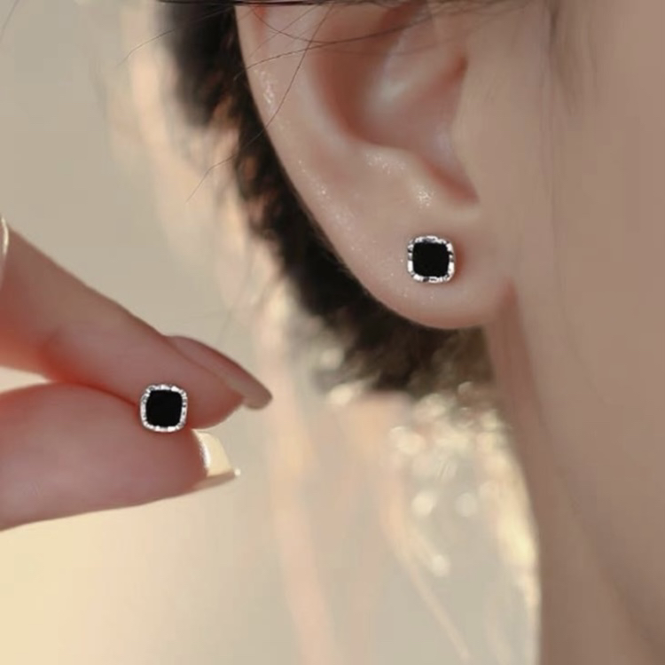 高级感异形黑方耳钉