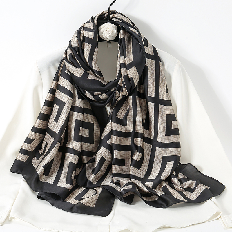 经典优雅柔软长巾配饰 职业轻薄透气防晒两用百搭围巾披肩多用女