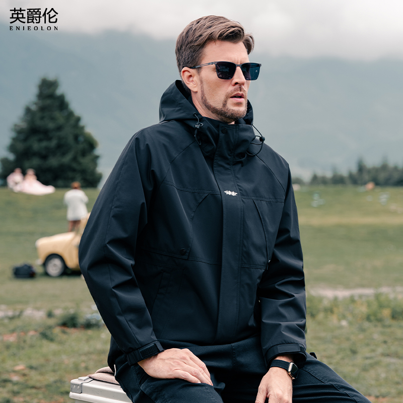 英爵伦休闲连帽防风夹克男2025秋季新款户外工装外套城市风冲锋衣