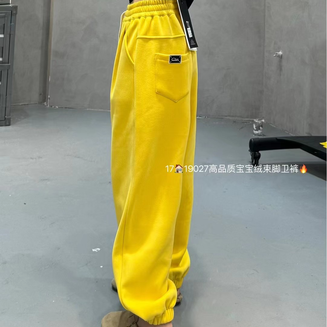 晶小妹时尚百搭卫裤