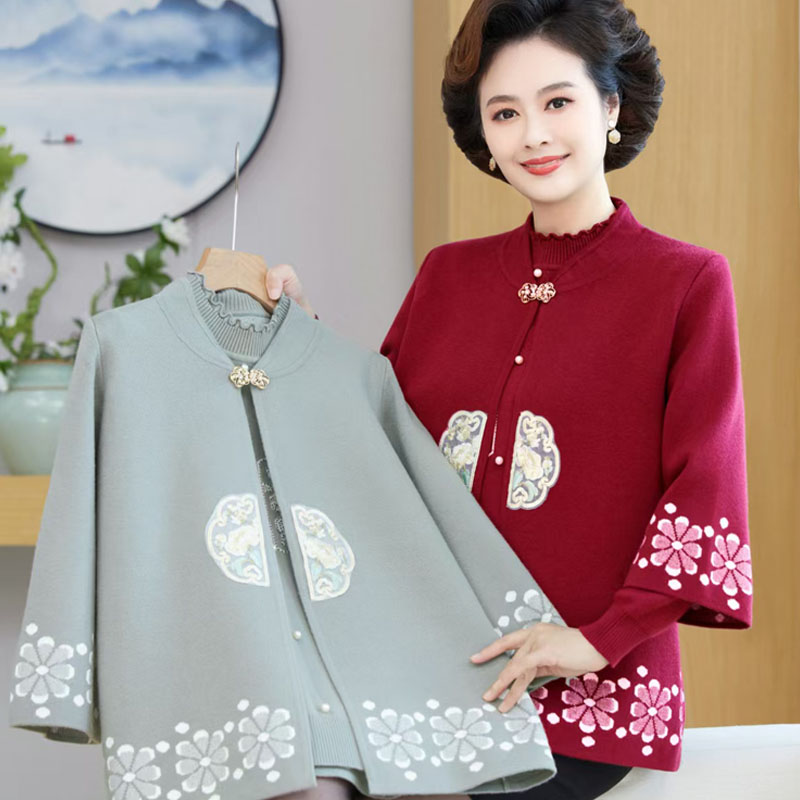 新款妈妈装加厚国风两件套针织上衣中老年女洋气秋冬毛衣开衫外套