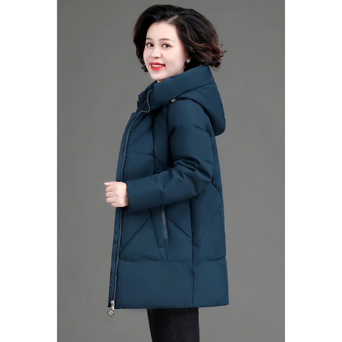 妈妈冬装棉袄外套2023新款洋气中老年女连帽加厚减龄棉衣棉服