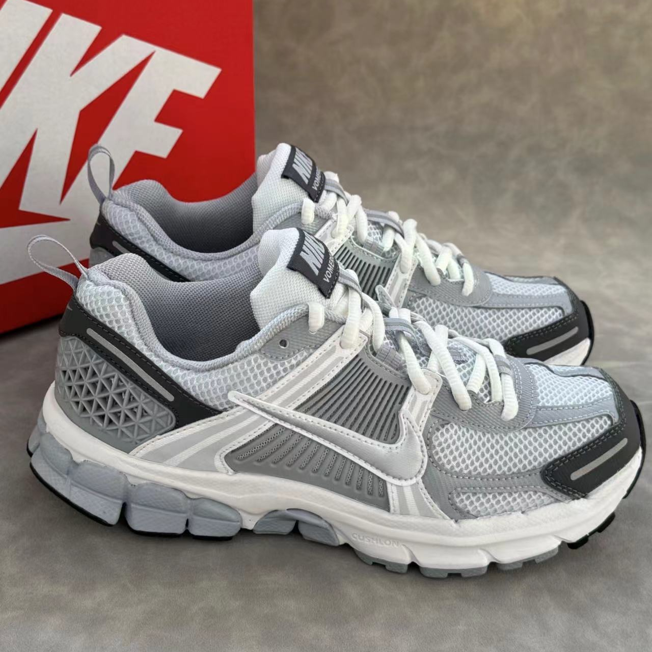 【潮流汇KL专享】耐克女款舒适透气复古大童灰色运动鞋HF6998002