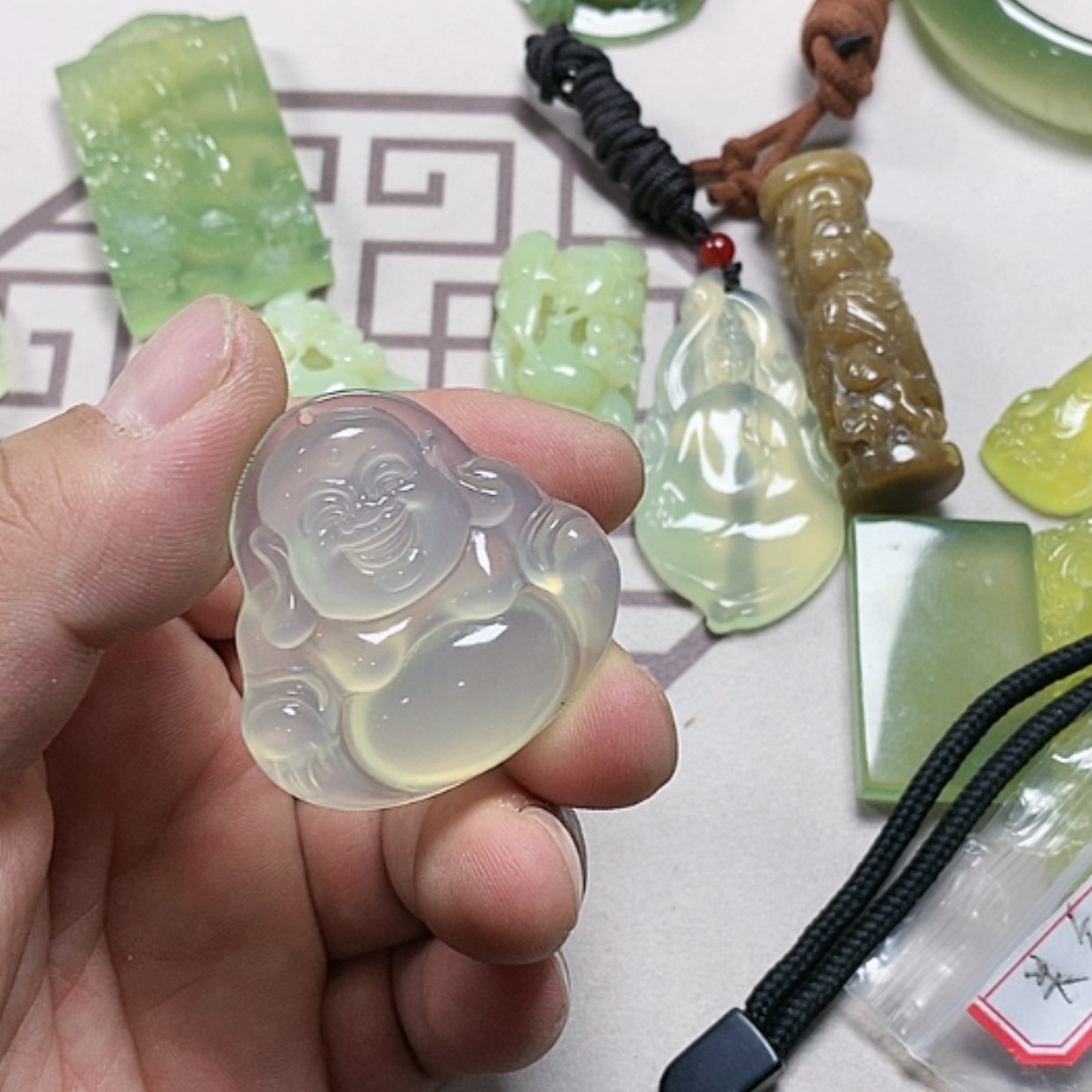 【闪购商品】岫玉颈饰合金