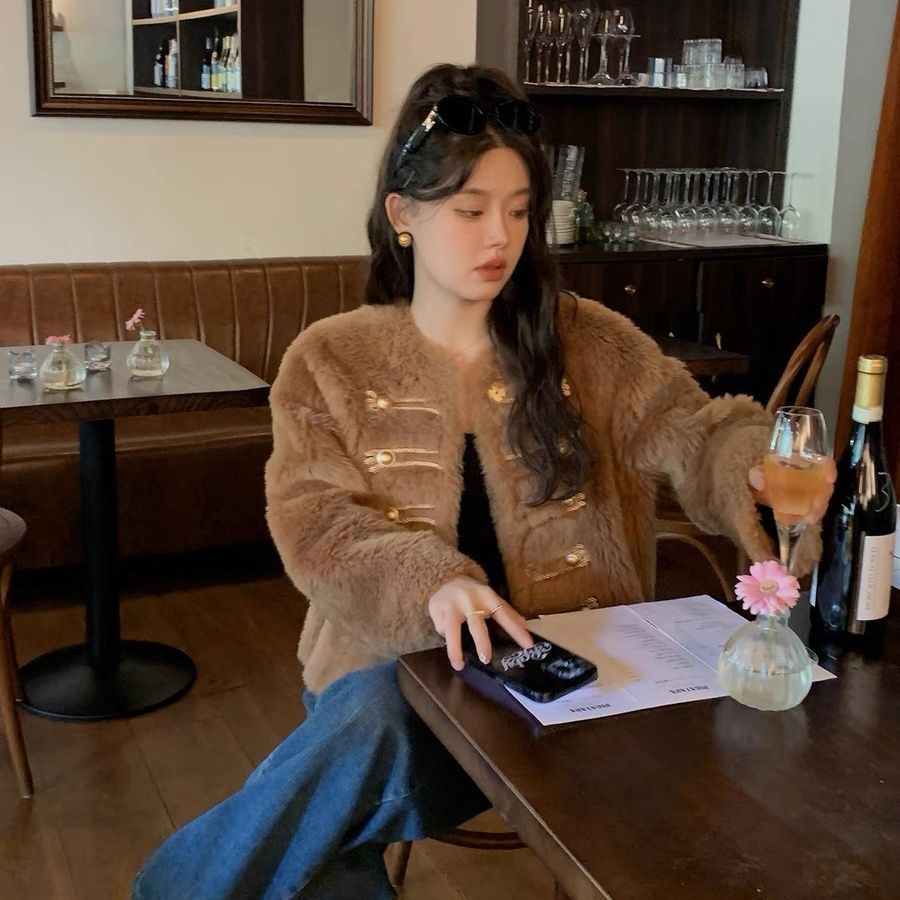 2023秋冬季新款宫廷风羊羔毛剪绒大衣托卡皮毛一体外套女皮