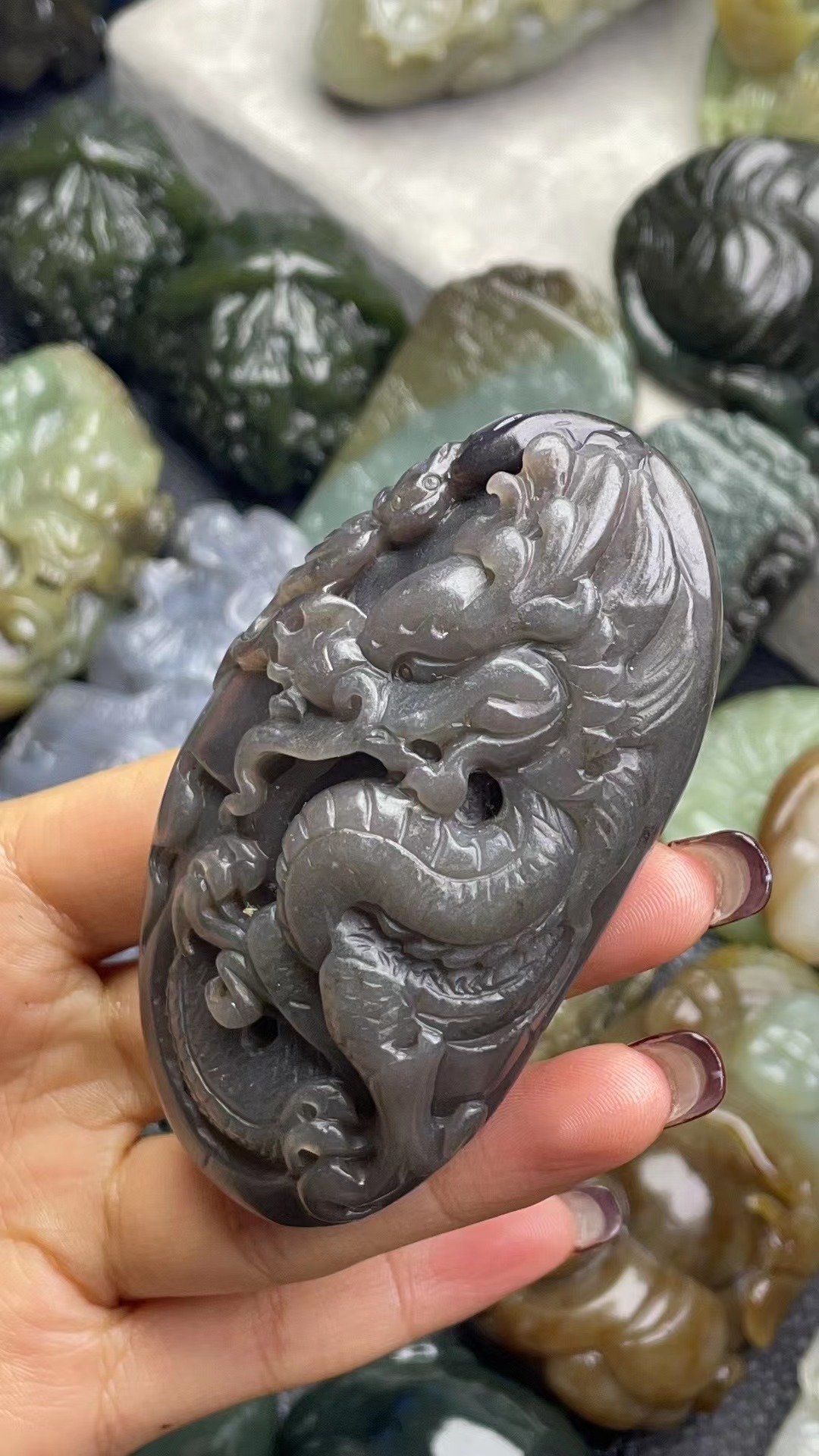 天然和田玉烟紫龙