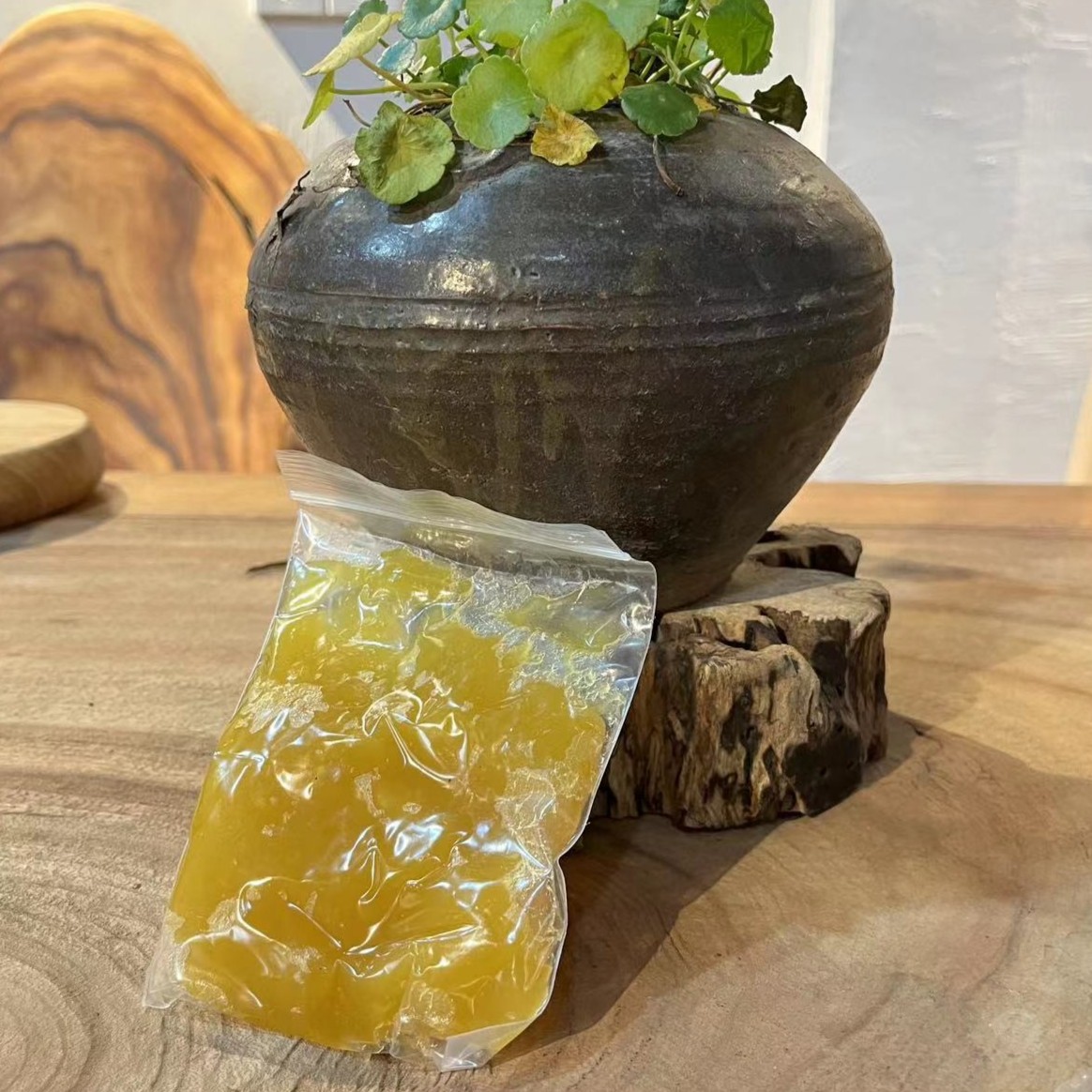 蜂蜡密封纯天然天然蜂蜡，天然环保，家具通用蜡手工熬制/广告