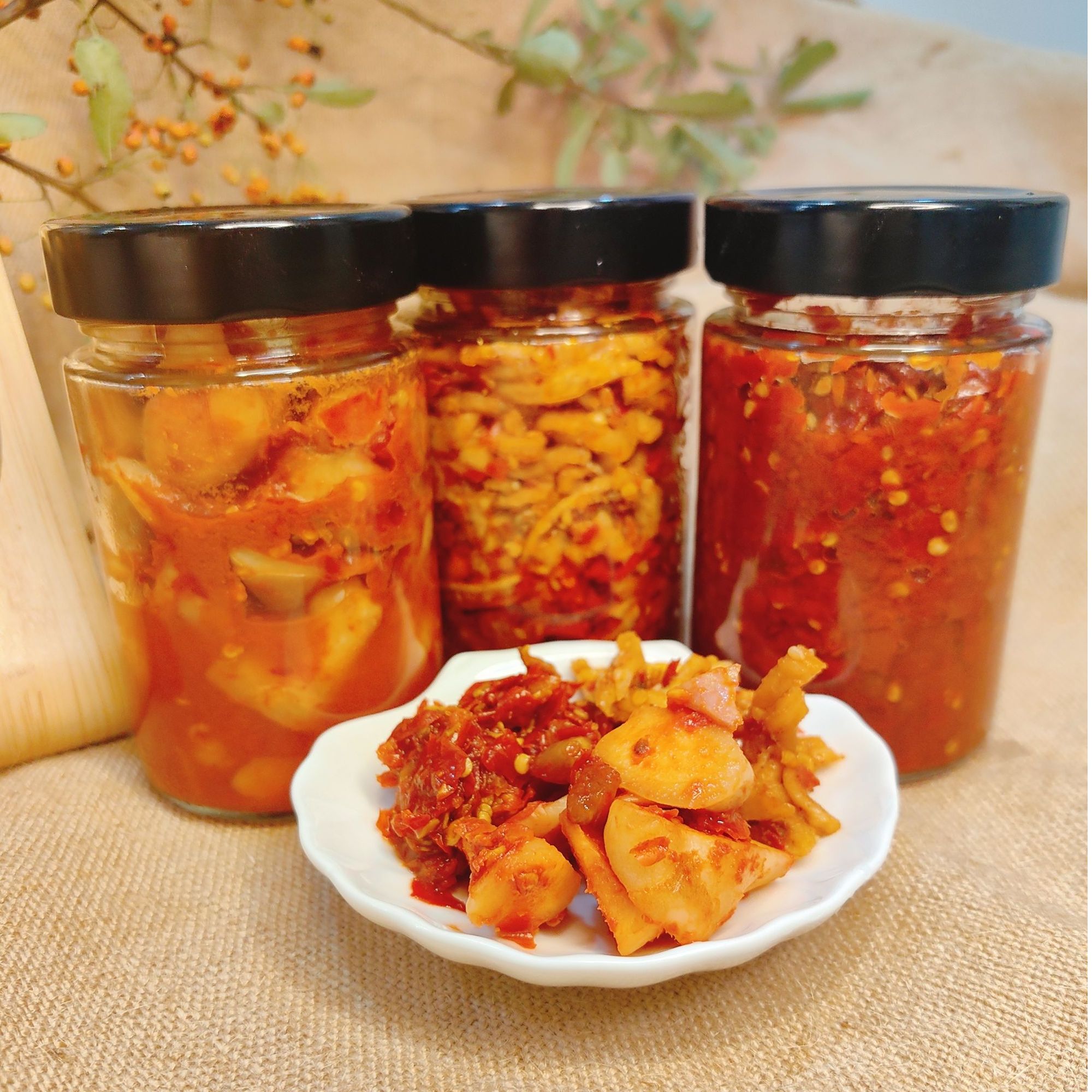 湖北恩施土家手工腌菜 来凤姜 萝卜干 剁椒酱