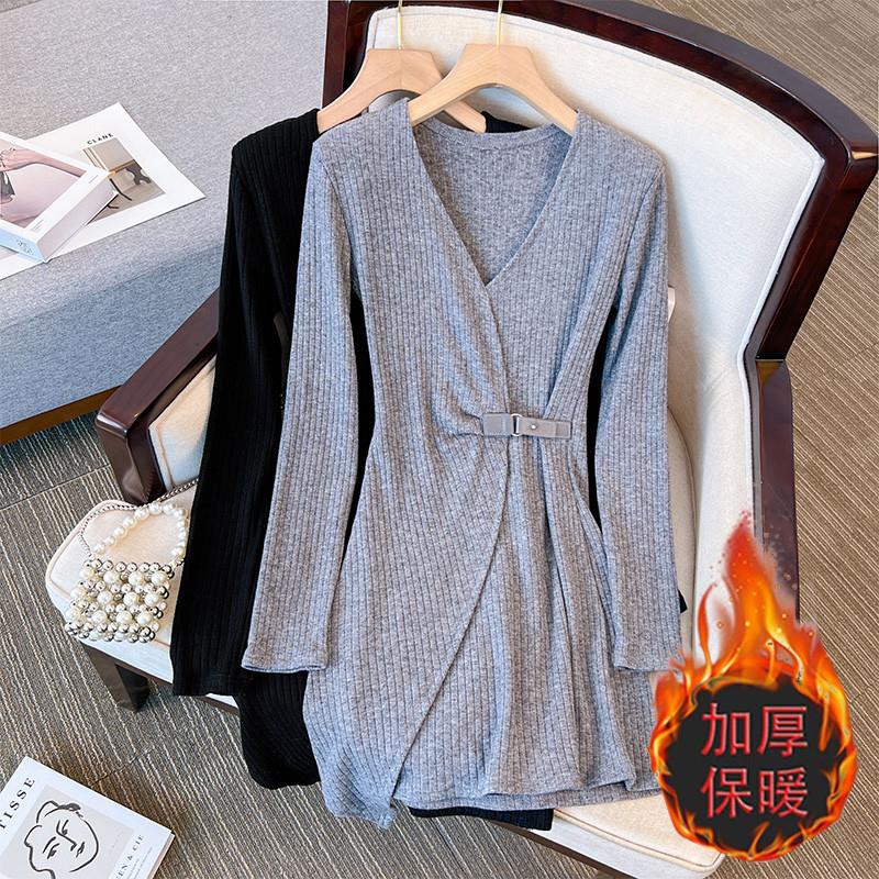 2023年秋冬新款大尺码女装针织毛衣裙胖MM收腰显瘦打底V领洋装子