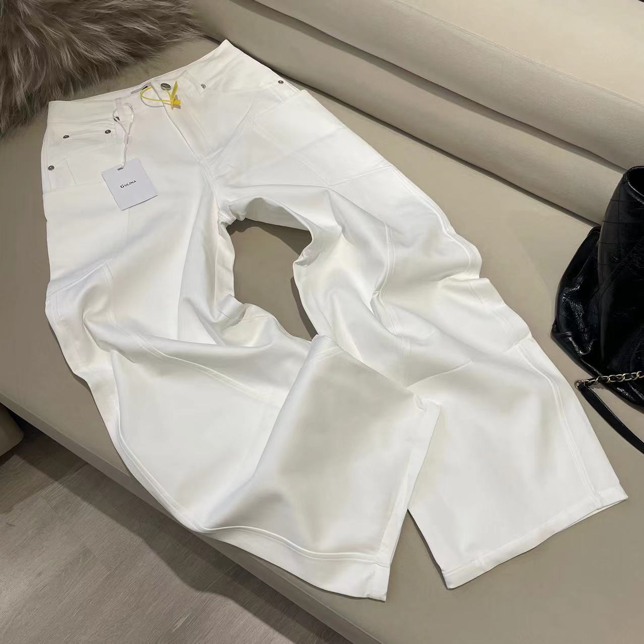 娜姐新款白色质感牛仔裤5259