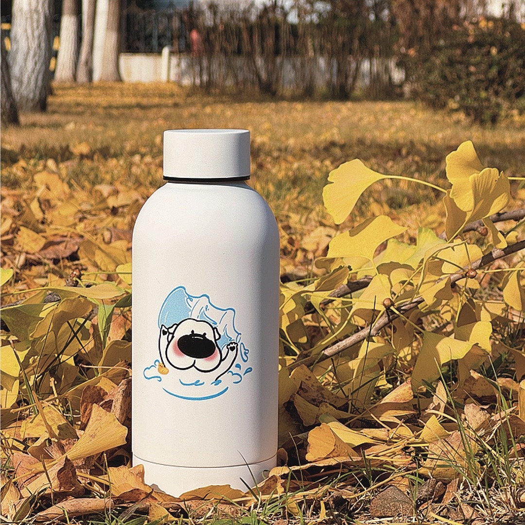 猪子多多喝水身体棒棒随行杯