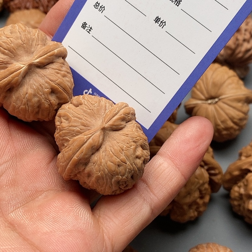 【闪购商品】文玩核桃把件铉*兴