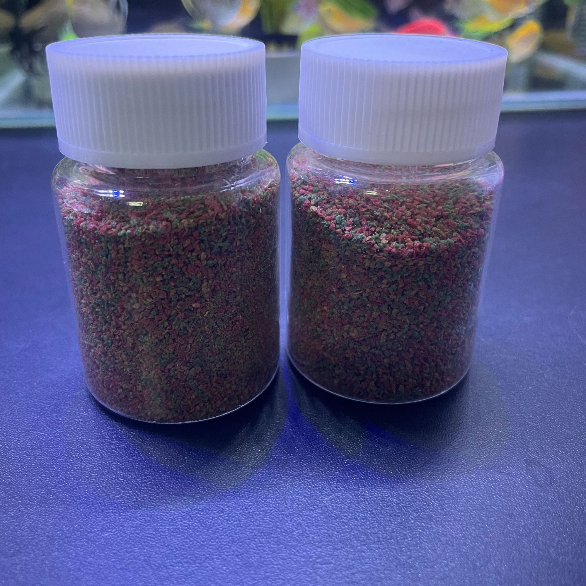 通用鱼粮小型鱼饲料小颗粒鱼食观赏鱼孔雀鱼斑马鱼天使鱼热带鱼