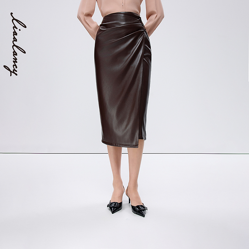 LANCY/朗姿2025春新款优雅捏褶包臀修身半身裙高腰气质秋冬PU皮裙