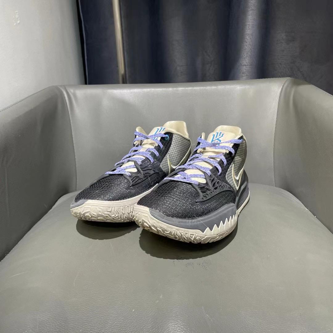 捡漏45码 欧文low 4 黑灰全新试穿399秒杀球鞋