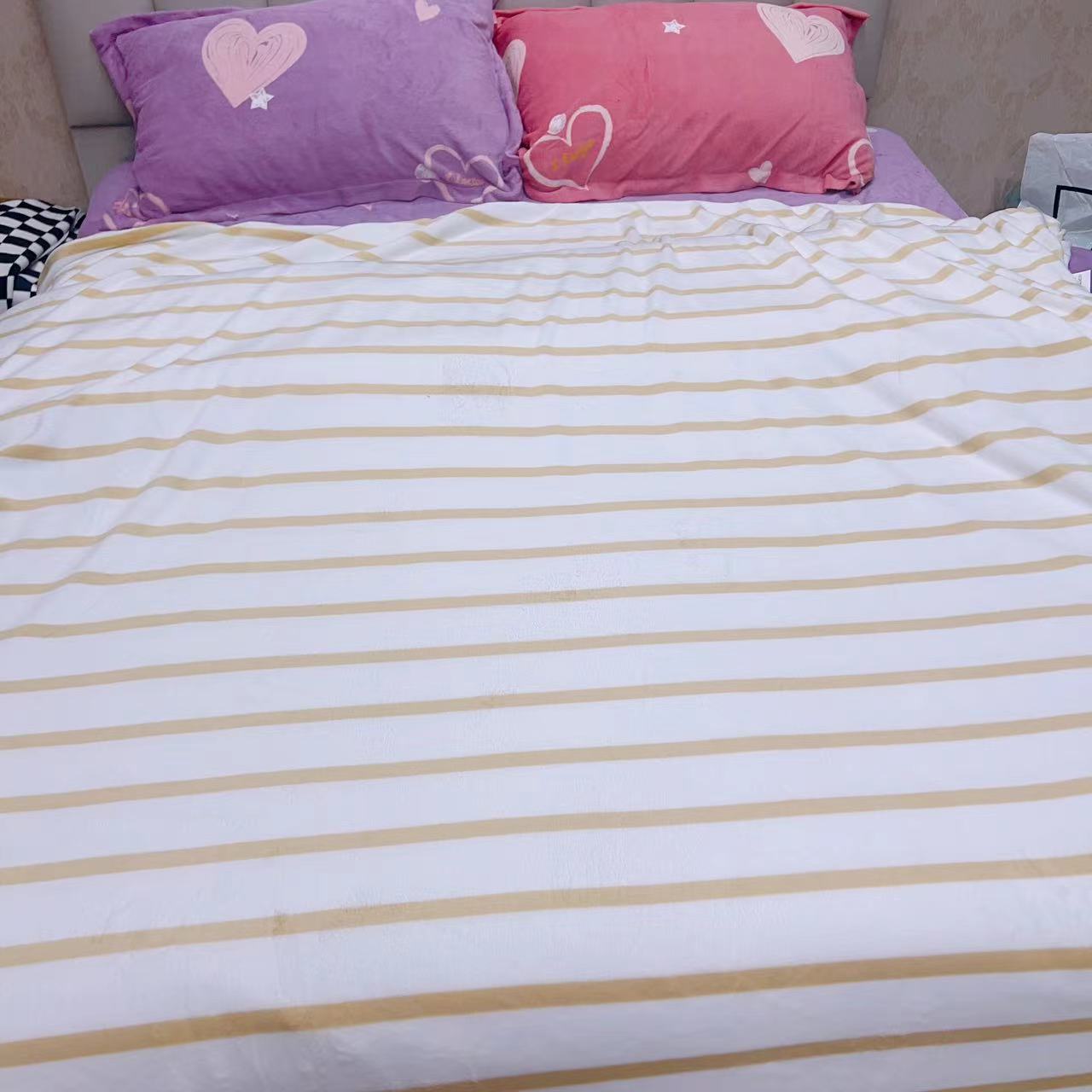 （老板推荐）黄条纹AA面经典牛奶绒被套
