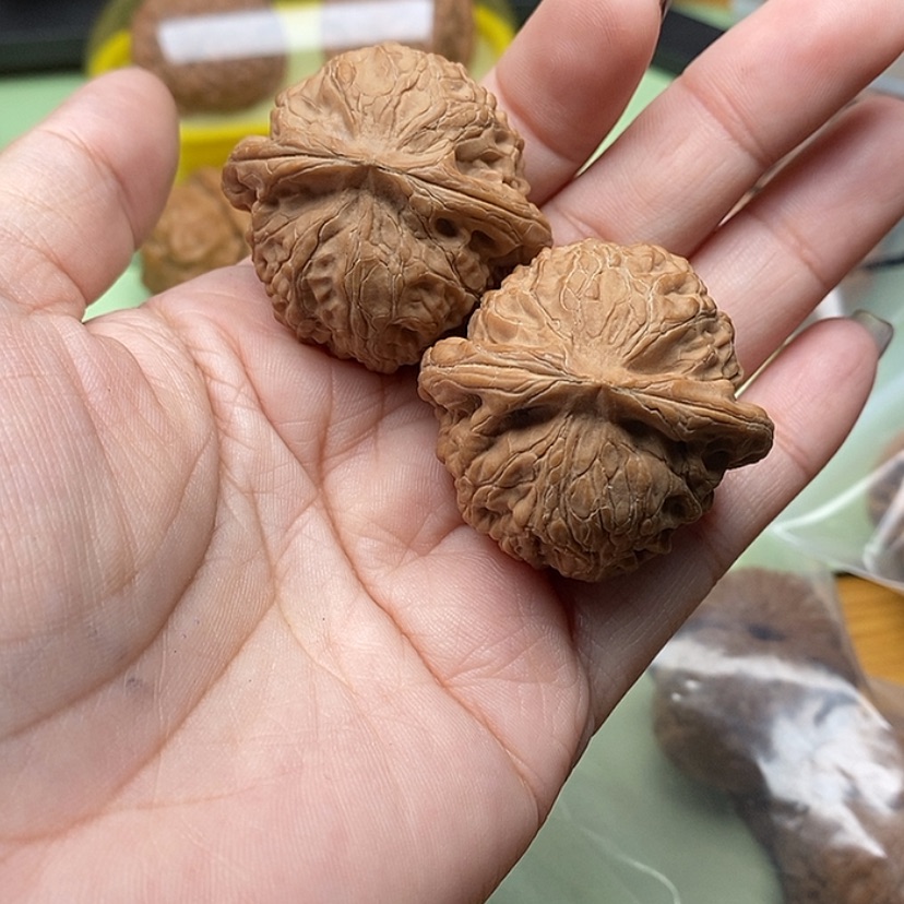 【闪购商品】桃核吊坠百****鬣