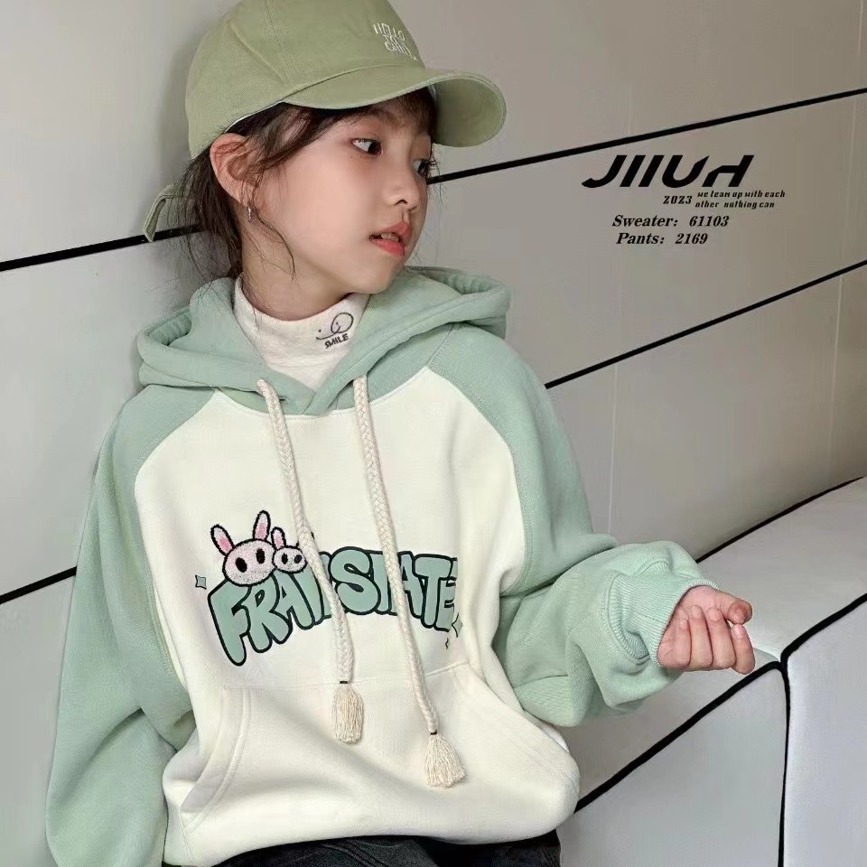 秋冬儿童加绒卫衣新品美式时尚印花连帽中大童女童宽松休闲韩版