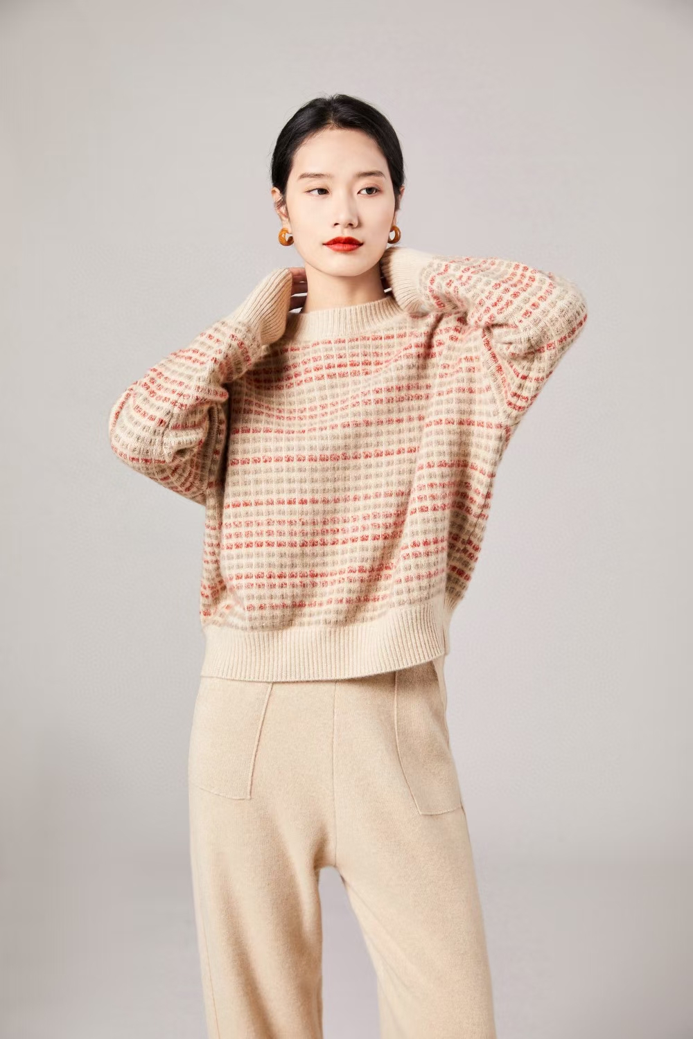 纯羊绒元领镂空100%纯羊绒衫