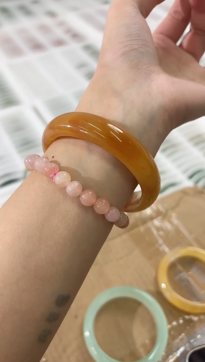 未镶嵌手镯石英质玉243-58HU