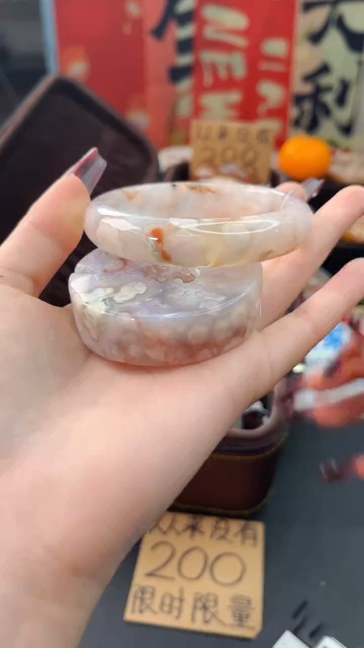 【闪购商品】石英质玉手镯未镶嵌赠送镯心（58圈口）