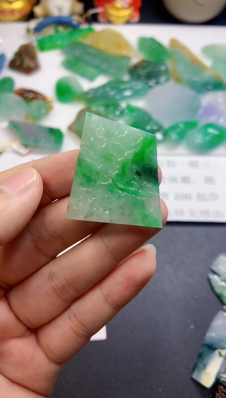 【闪购商品】翡翠吊坠(不含链)未镶嵌498