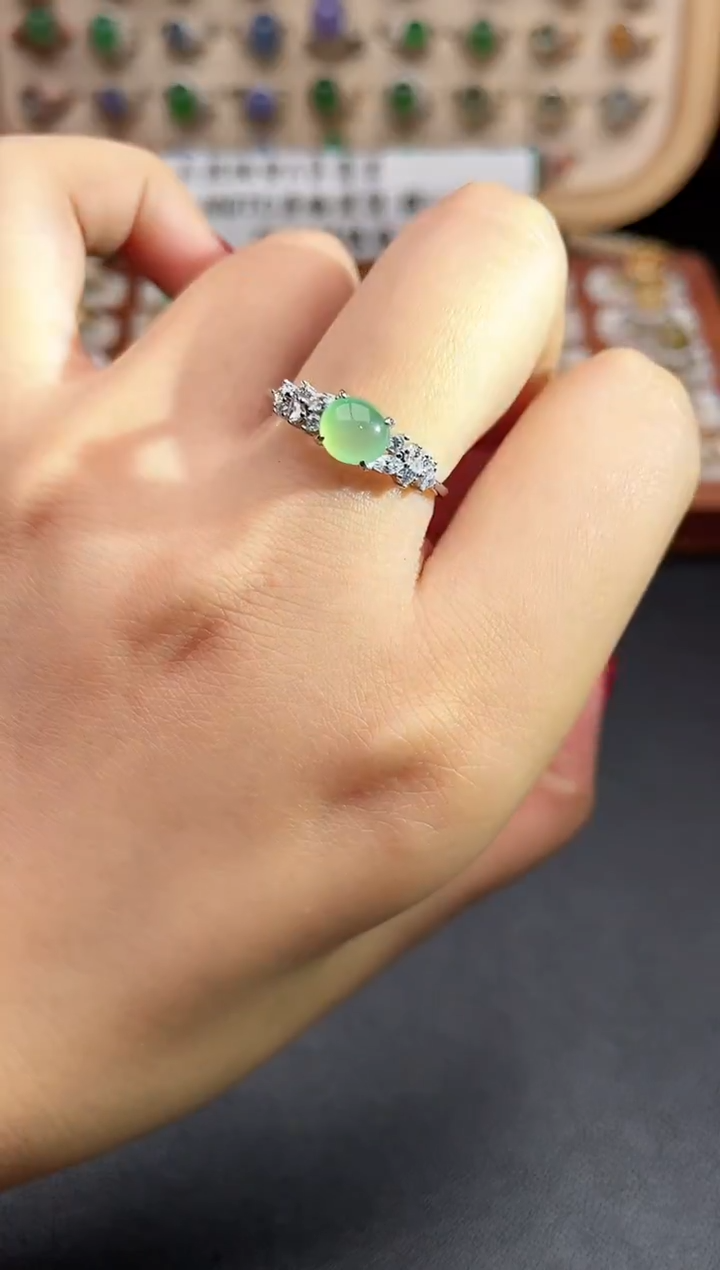 银S925镶嵌戒指翡翠一物一证一礼盒