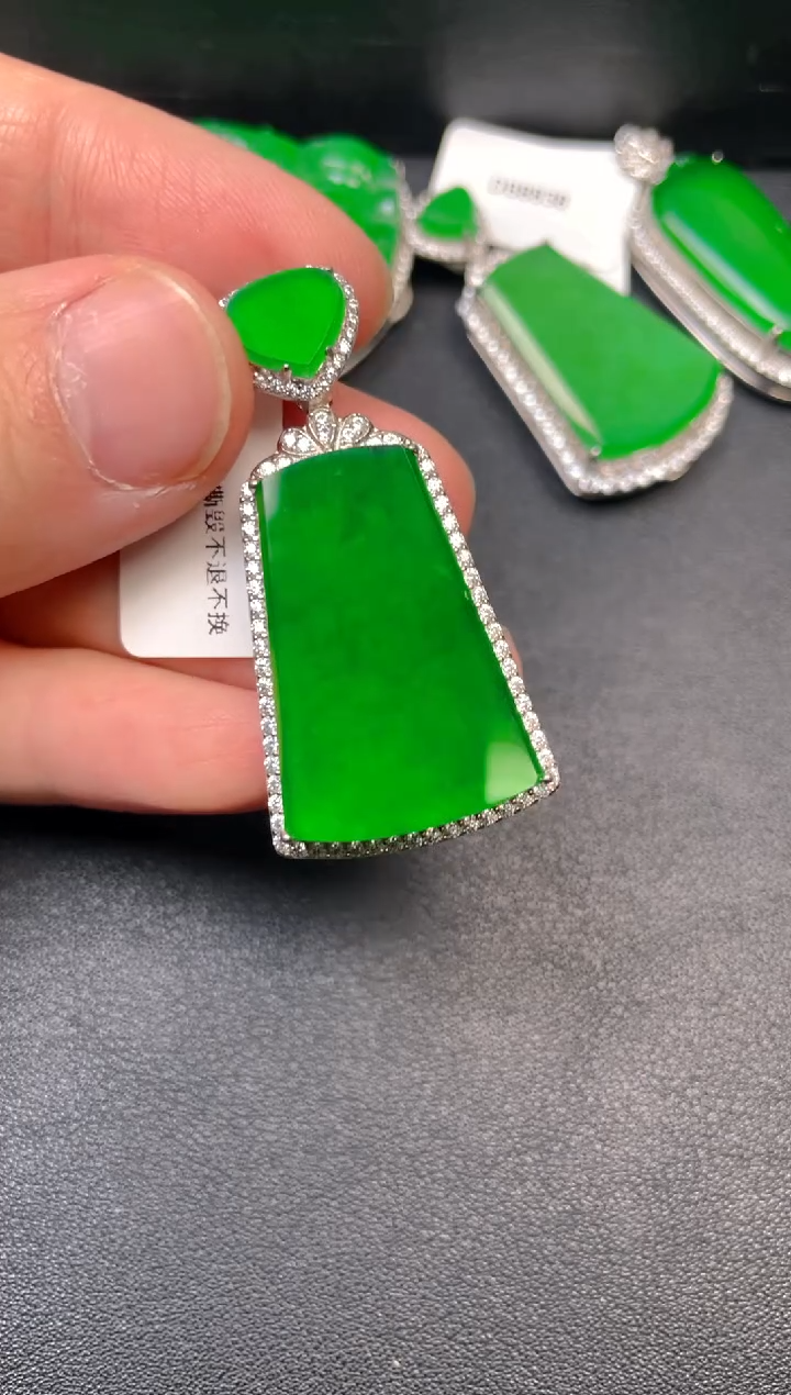 吊坠(不含链)银S925镶嵌翡翠吊坠