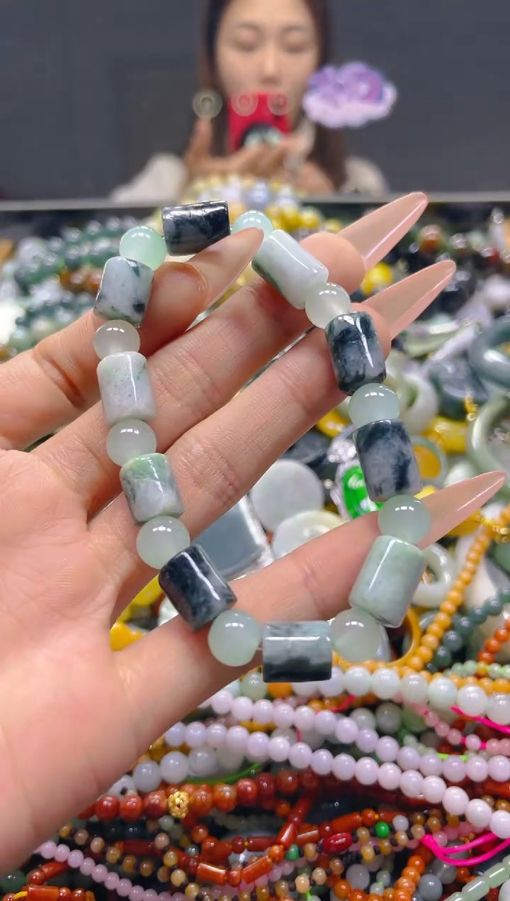 颈饰未镶嵌翡翠8MM