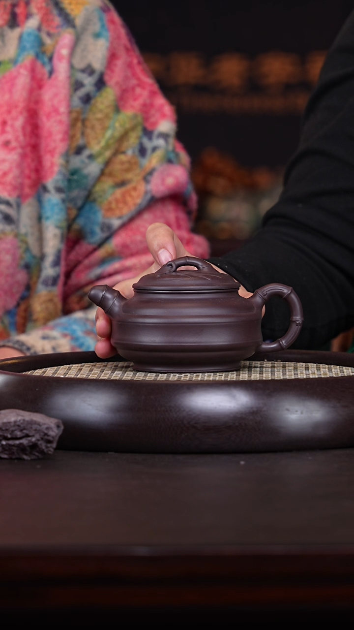 【闪购商品】紫砂茶壶张彩萍22-28  黑墩头紫砂壶