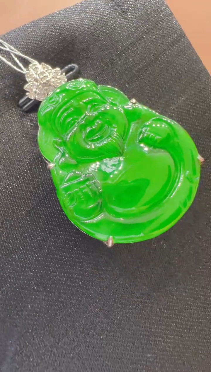 【闪购商品】翡翠吊坠(不含链)18K金镶嵌        