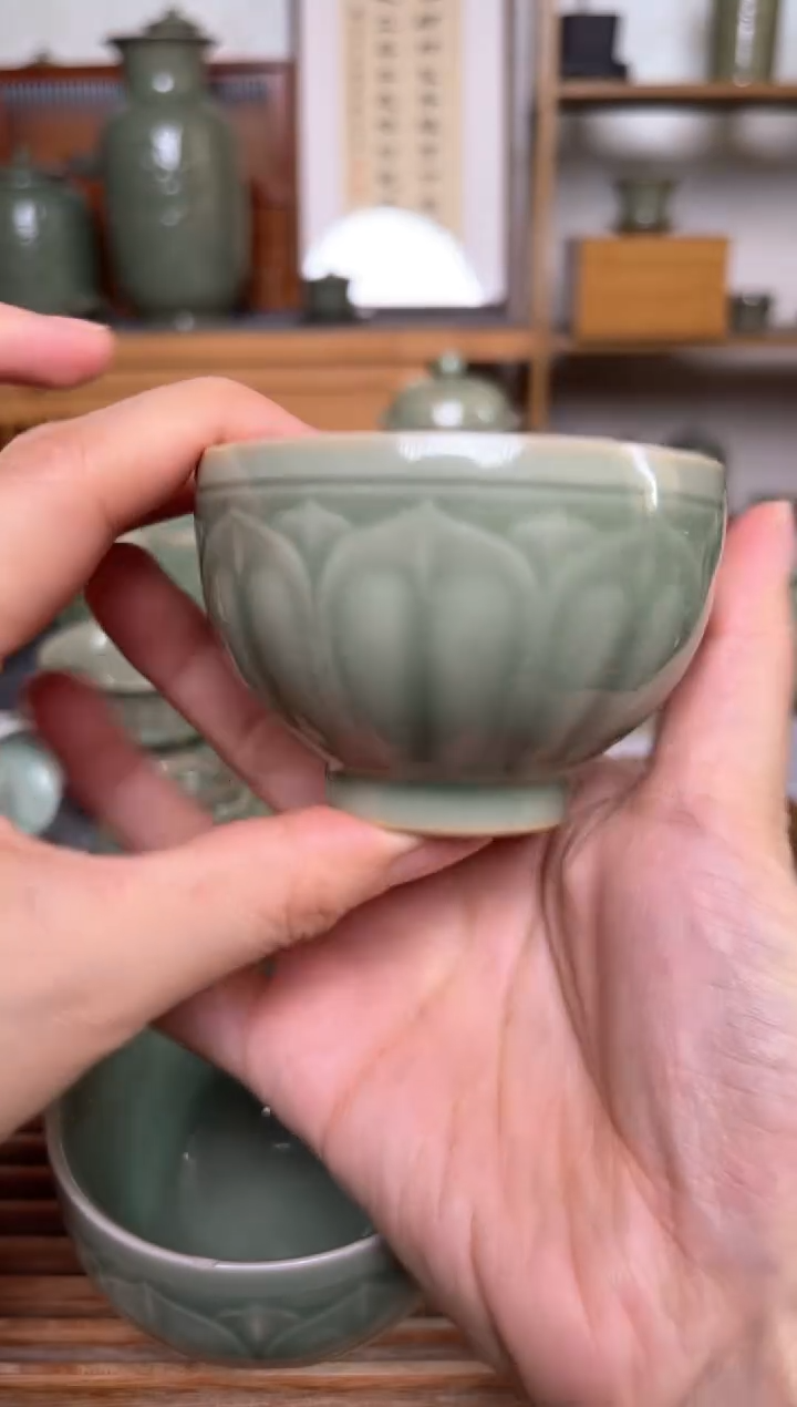 【闪购商品】其他青瓷莲瓣主人杯