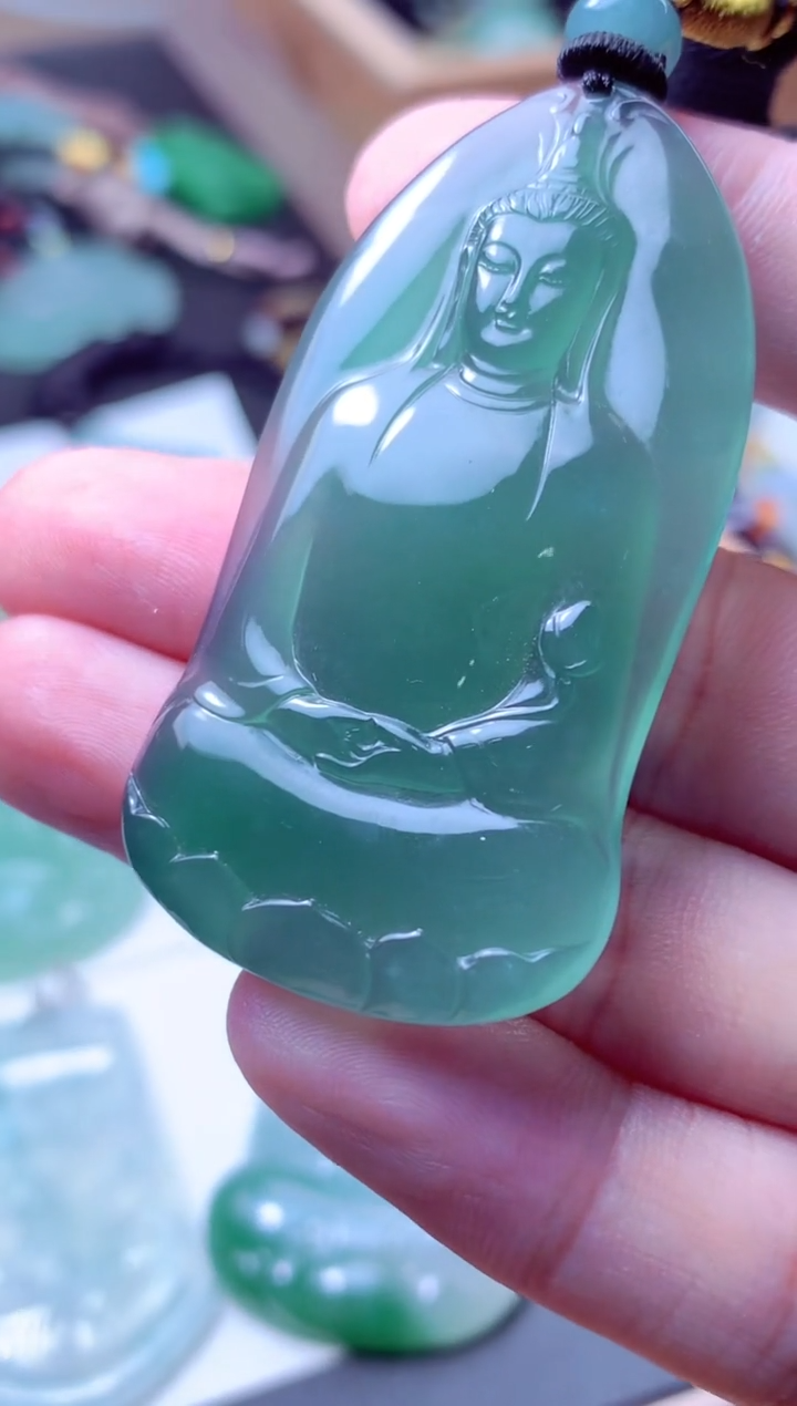 颈饰未镶嵌翡翠天然A货翡翠