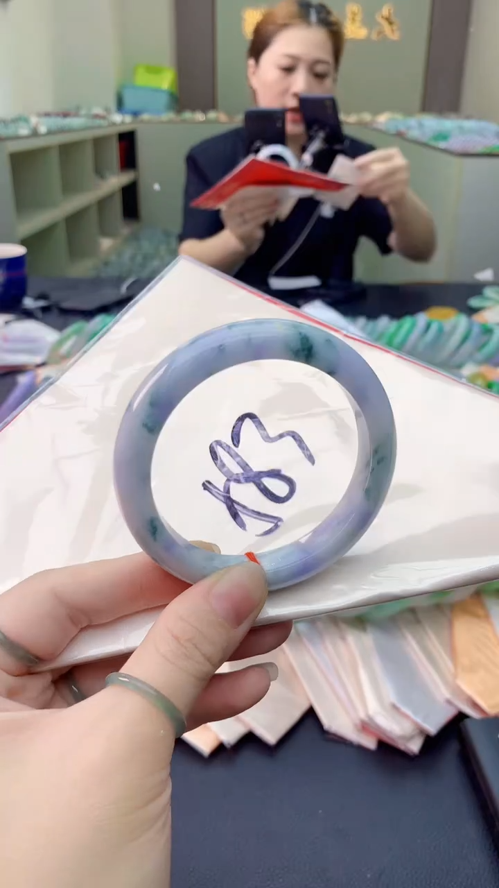 翡翠手镯未镶嵌0969380549