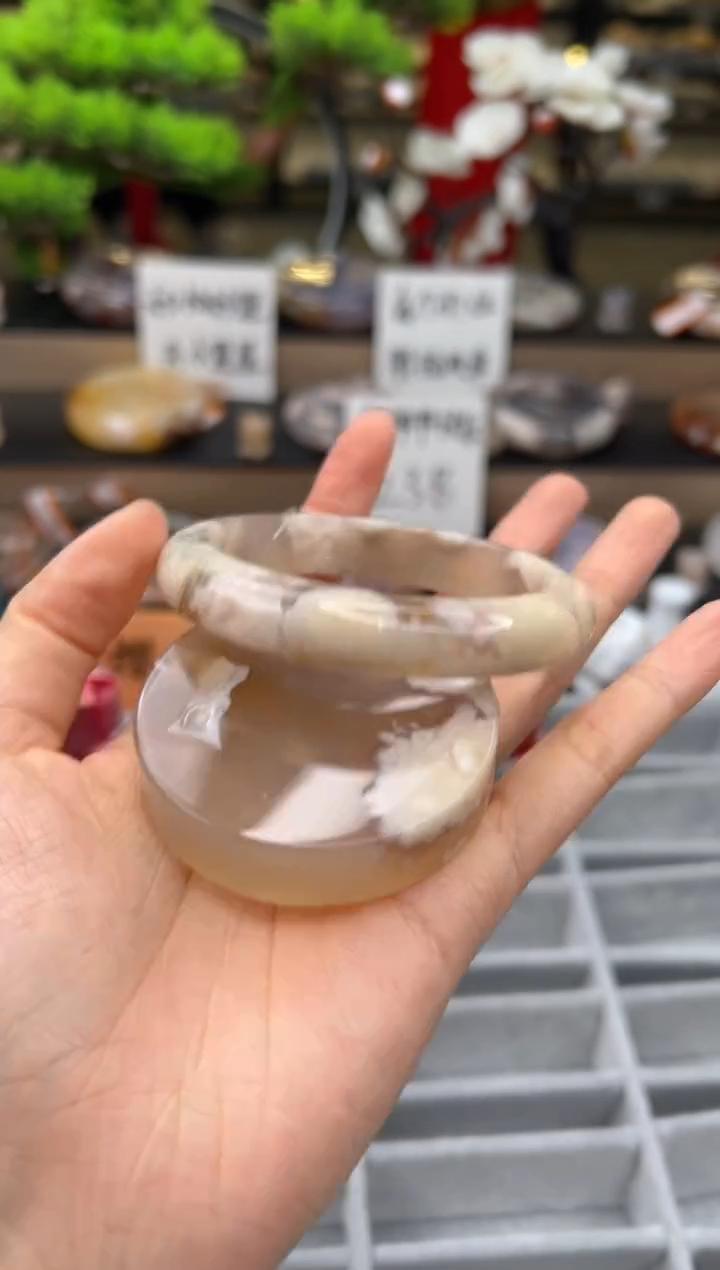 【闪购商品】石英质玉手镯未镶嵌56圈口（赠送镯心)32098